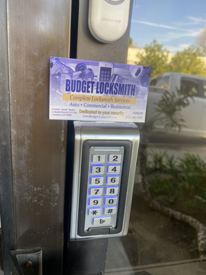 Access Control System Installation - Monitor And Control Your Work Facility - Control Entry To Your Business Or Facility With An Access Control System. Secure Your Building Or Sensitive Areas With Specialized Credentials, Advanced Readers, Alarm Systems And Reporting Software.