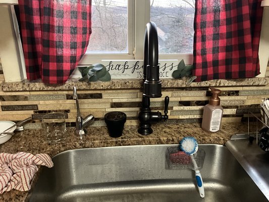 Plumbing Services - We Replace kitchen faucets and bathroom faucets.  We can Install a faucet you pick out or have us give you some options