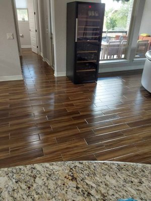 Clean, Polished Tile - When the floor is clean, the home will run more efficiently. Call 210-277-0424 to enjoy the psychological benefit gained from a shiny floor. Clean, Polished Tile - When the floor is clean, the home will run more efficiently. Call 210-277-0424 to enjoy the psychological benefit gained from a shiny floor.