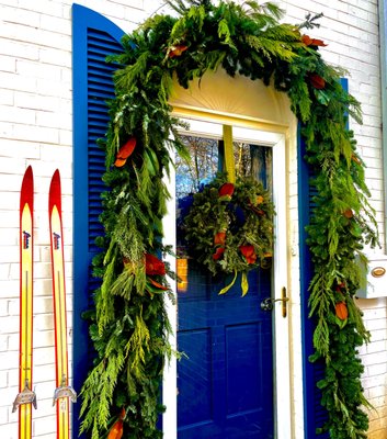 Fresh Greenery - The Best Holiday Designer in Bethesda, MD.