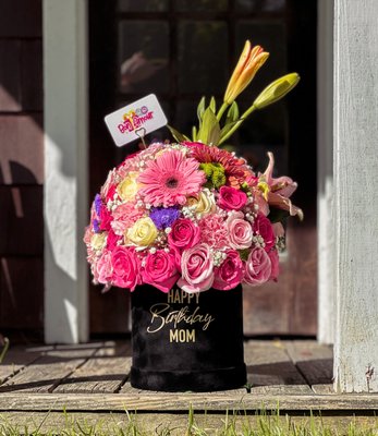 Birthday Collection - In this Collection you can find all of our personalized flower arrangements for birthday occasions. Birthday Collection - In this Collection you can find all of our personalized flower arrangements for birthday occasions.