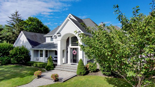 Real Estate Photography - Our array of professionally licensed services include aerial and handheld photography, videography, interactive virtual tours and more. We offer them individually and packaged, customizable to your preferences, and at such competitively low prices that everyday is a sale. Real Estate Photography - Our array of professionally licensed services include aerial and handheld photography, videography, interactive virtual tours and more. We offer them individually and packaged, customizable to your preferences, and at such competitively low prices that everyday is a sale.