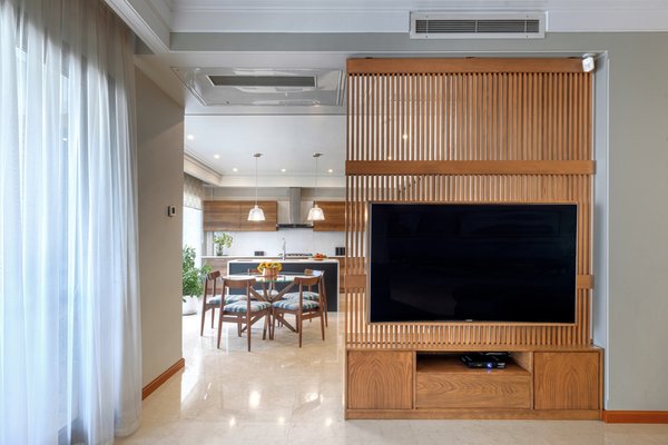 Residential design - Design for the entry lobby, living room, dining room, office, and master bedroom. Furniture layout, use of space, FF&E selection and the design and building of custom-made built-in pieces were all included in this design.