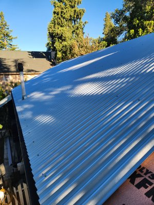 Metal roof. - estos trabajos son unos que nos a tocado instalar. Metal roof. - estos trabajos son unos que nos a tocado instalar.