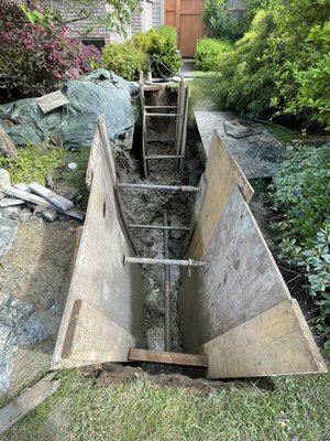 40ft sanitary line replacement an mainline tie in for a local resident in Burnaby, bc - sanitary was plugged up an not flowing properly, we troubleshot the issue very quickly n replaced the 40ft of sanitary line. Backfilled, compacted in 1ft lifts