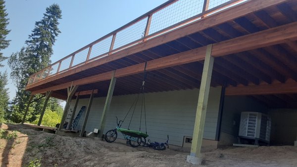 large deck - homeowner wanted a deck that could hold a hottub. took a month to build. they were very happy with the results. large deck - homeowner wanted a deck that could hold a hottub. took a month to build. they were very happy with the results.