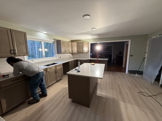 Kitchen Remodel Goffstown - Full kitchen remodel including
Cabinets
Flooring
Enlarging opening
Countertop
Backsplash
Plumbing and lighting upgrades
New appliances Kitchen Remodel Goffstown - Full kitchen remodel including
Cabinets
Flooring
Enlarging opening
Countertop
Backsplash
Plumbing and lighting upgrades
New appliances