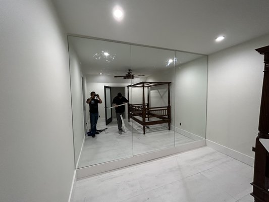 Custom mirror design ready within a week - Frameless mirror Custom mirror design ready within a week - Frameless mirror