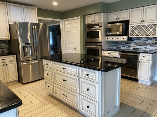 Move-in or Move-out Cleaning Service - Moving is stressful enough! Worrying about the scrubbing shouldn't be on your to-do list. Whether you are moving out and need to ensure you get your full security deposit back, or moving into a new home and want a fresh, completely sanitized start, we provide a meticulous, top-to-bottom clean that makes any space feel brand new.
Our comprehensive Move-In/Move-Out package ensures no corner is missed. We focus on the deep details that standard cleanings overlook:
Inside & Out Appliance Detailing: Deep scrubbing inside and outside the oven, refrigerator, freezer, microwave, and dishwasher, leaving them entirely grease-free and sanitized as required
Cabinets & Drawers: Complete wiping and dusting of the interiors and exteriors of all kitchen and bathroom cabinetry
Total Wall-to-Floor Detail: Meticulously dusting and all baseboards, door frames, window sills, light switches, and fixtures.
Full Sanitization: A rigorous scrub-down of bathrooms (tubs, showers, tile grout, toilets, and vanities) followed by a deep vacuuming and damp-mopping of all flooring throughout the empty home.
The Sunshine Cleaning Difference:
We always send the exact same dedicated cleaning team to ensure consistent, flawless quality every time.
Massive Service Area: We go wherever you need us, proudly serving homes and properties everywhere from Baltimore to Virginia, and from Frederick to Annapolis.
Let us handle the heavy lifting so you can focus on your big move! Move-in or Move-out Cleaning Service - Moving is stressful enough! Worrying about the scrubbing shouldn't be on your to-do list. Whether you are moving out and need to ensure you get your full security deposit back, or moving into a new home and want a fresh, completely sanitized start, we provide a meticulous, top-to-bottom clean that makes any space feel brand new.
Our comprehensive Move-In/Move-Out package ensures no corner is missed. We focus on the deep details that standard cleanings overlook:
Inside & Out Appliance Detailing: Deep scrubbing inside and outside the oven, refrigerator, freezer, microwave, and dishwasher, leaving them entirely grease-free and sanitized as required
Cabinets & Drawers: Complete wiping and dusting of the interiors and exteriors of all kitchen and bathroom cabinetry
Total Wall-to-Floor Detail: Meticulously dusting and all baseboards, door frames, window sills, light switches, and fixtures.
Full Sanitization: A rigorous scrub-down of bathrooms (tubs, showers, tile grout, toilets, and vanities) followed by a deep vacuuming and damp-mopping of all flooring throughout the empty home.
The Sunshine Cleaning Difference:
We always send the exact same dedicated cleaning team to ensure consistent, flawless quality every time.
Massive Service Area: We go wherever you need us, proudly serving homes and properties everywhere from Baltimore to Virginia, and from Frederick to Annapolis.
Let us handle the heavy lifting so you can focus on your big move!