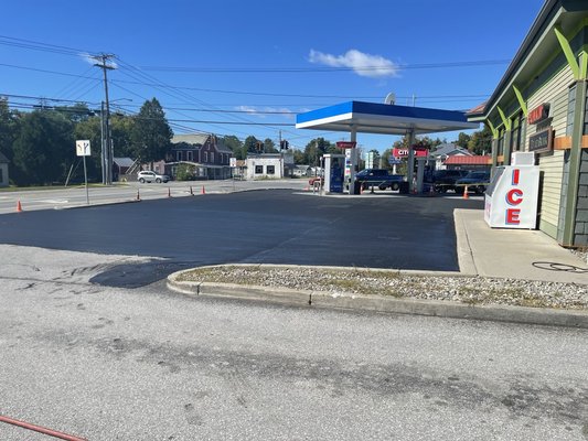 Gas Station Power Wash And Parking Lot Seal Coating - On this project we had power washed the outside of a mobile gas station that has a Dunkin’ Donuts inside. Once the building was clean we power washed the parking lot followed by applying a tar emulsion seal coating to the asphalt for a 5 year wear and tear protection. Gas Station Power Wash And Parking Lot Seal Coating - On this project we had power washed the outside of a mobile gas station that has a Dunkin’ Donuts inside. Once the building was clean we power washed the parking lot followed by applying a tar emulsion seal coating to the asphalt for a 5 year wear and tear protection.