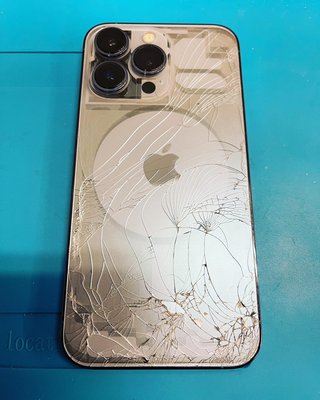 iPhone Back-Glass Repair - This iPhone 13 Pro came in with a damaged back glass. Smart Fix offers expert front and back-glass repairs on all iPhones. iPhone Back-Glass Repair - This iPhone 13 Pro came in with a damaged back glass. Smart Fix offers expert front and back-glass repairs on all iPhones.
