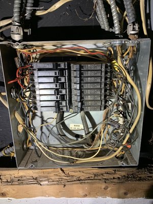 Reorganize Electrical Panel - The costumer has a problem with the panel; suddenly stared to heat up a wires which cause some smoke. After make a inspection, we realize that the problem was a wiring connections. After the reorganization and make a proper connections, everything works perfect. We recommend a panel change in the future. Reorganize Electrical Panel - The costumer has a problem with the panel; suddenly stared to heat up a wires which cause some smoke. After make a inspection, we realize that the problem was a wiring connections. After the reorganization and make a proper connections, everything works perfect. We recommend a panel change in the future.