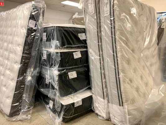 Just Delivered - New truckload of clearance mattresses arrived yesterday! These will go quickly! Economy to premium models in stock.
📲 Call for an appointment today to view the inventory. 760-429-9803
Best deals will go first! Just Delivered - New truckload of clearance mattresses arrived yesterday! These will go quickly! Economy to premium models in stock.
📲 Call for an appointment today to view the inventory. 760-429-9803
Best deals will go first!