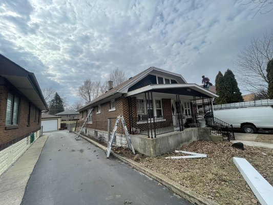 Professional gutter service in all around Illinois, Wisconsin and Indiana - We are experienced gutterinstallers that will provide a reliable assessment of your needs. Professional gutter service in all around Illinois, Wisconsin and Indiana - We are experienced gutterinstallers that will provide a reliable assessment of your needs.