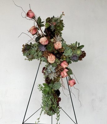 Funeral - A funeral wreath, spray, or flower arrangement is a touching way to pay tribute to the deceased. Four Seasons Flowers gives you the opportunity to create a message that truly comes from the heart – our experienced florists can work with you to create a memorial standing spray that speaks to the depths of your emotion. We’ll then deliver your funeral flower arrangement to a church, funeral home, or residence within San Diego. Choose Four Seasons Flowers as your local San Diego florist. Funeral - A funeral wreath, spray, or flower arrangement is a touching way to pay tribute to the deceased. Four Seasons Flowers gives you the opportunity to create a message that truly comes from the heart – our experienced florists can work with you to create a memorial standing spray that speaks to the depths of your emotion. We’ll then deliver your funeral flower arrangement to a church, funeral home, or residence within San Diego. Choose Four Seasons Flowers as your local San Diego florist.