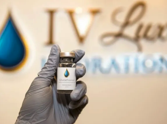 $95 Glutathione Special - Discover the benefits of our Glutathione IV Drip with our exclusive $95 new patient special! Glutathione is a powerful antioxidant that supports detoxification, boosts your immune system, promotes brighter skin, and helps the body fight oxidative stress. Our medical professionals deliver this treatment in a relaxing setting, so you can feel refreshed and rejuvenated from the inside out. $95 Glutathione Special - Discover the benefits of our Glutathione IV Drip with our exclusive $95 new patient special! Glutathione is a powerful antioxidant that supports detoxification, boosts your immune system, promotes brighter skin, and helps the body fight oxidative stress. Our medical professionals deliver this treatment in a relaxing setting, so you can feel refreshed and rejuvenated from the inside out.