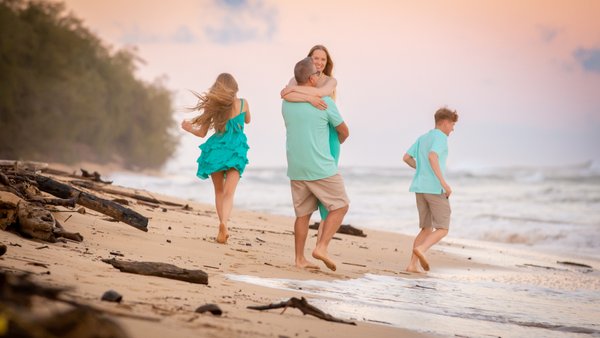 Portraits - Fun real family portraits, water shots and weddings