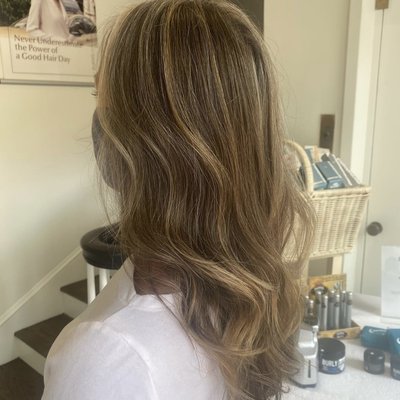 Grey Blending - Grey blending helps to soften the demarcation line of permanent color. If you aren't ready to commit to your natural color fully, there are so many options to enhance your grey strands. Soft highlighting helps soften coarse texture and bring in warmer reflective tones. Sheer coverage using a demi-permanent color is also another popular option to create a lower maintenance look with a seamless grow out. For women, going grey has carried a stigma in the past. I hope to shift this belief system and encourage self-love and self-assurance. My approach always starts with a consideration of you, your lifestyle and how you wish to wear your hair. This allows us to begin celebrating your natural hair, strengthening your connection to yourself, and learning about ways to enhance your being to increase your self-love. Your hair plays such an important role in self-expression and always has throughout history. I know how directly our hair can impact our being and I love sharing tips on how to style your hair and care for your being from the inside out. Grey Blending - Grey blending helps to soften the demarcation line of permanent color. If you aren't ready to commit to your natural color fully, there are so many options to enhance your grey strands. Soft highlighting helps soften coarse texture and bring in warmer reflective tones. Sheer coverage using a demi-permanent color is also another popular option to create a lower maintenance look with a seamless grow out. For women, going grey has carried a stigma in the past. I hope to shift this belief system and encourage self-love and self-assurance. My approach always starts with a consideration of you, your lifestyle and how you wish to wear your hair. This allows us to begin celebrating your natural hair, strengthening your connection to yourself, and learning about ways to enhance your being to increase your self-love. Your hair plays such an important role in self-expression and always has throughout history. I know how directly our hair can impact our being and I love sharing tips on how to style your hair and care for your being from the inside out.