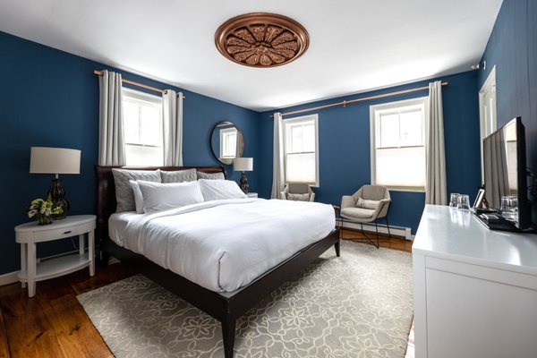 Charm & Comfort at Our Quaint, Historic Inn - Our chic, intimate inn, housed in a circa 1800 Greek Revival home, is the perfect blend of history with a modern touch of design combining nostalgic charm with contemporary, luxurious touches. Charm & Comfort at Our Quaint, Historic Inn - Our chic, intimate inn, housed in a circa 1800 Greek Revival home, is the perfect blend of history with a modern touch of design combining nostalgic charm with contemporary, luxurious touches.