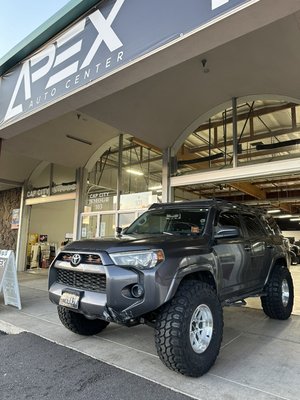 Toyota 4Runner with 17X8 TX1 -38 offset and 37X13.50R17 Gladiator X-Comp M/T Tires - 𝑽𝑬𝑯𝑰𝑪𝑳𝑬
▪️Toyota 4Runner
𝑾𝑯𝑬𝑬𝑳𝑺
▪️17X8 Falcon TX1 Apollo Silver w/ machine
𝑻𝑰𝑹𝑬𝑺
▪️37X13.50R17 Gladiator X-Comp M/T
𝑺𝑼𝑺𝑷𝑬𝑵𝑺𝑰𝑶𝑵
▪️Icon Suspension
𝑪𝑼𝑺𝑻𝑶𝑴𝑰𝒁𝑨𝑻𝑰𝑶𝑵
▪️Tires, Wheels, Lift