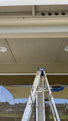 Outdoor TV mount - We installed a retractable TV mount on patio Outdoor TV mount - We installed a retractable TV mount on patio