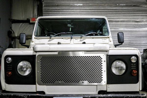 94' Range Rover Defender - This one was pretty cool. This person has a 1994 Range Rover Defender. The interesting part about it is that it was imported from South Africa where it spent most of its days. Right hand drive manual transmission. The customer tried replacing the glass themselves and unfortunately it cracked under the pressure when roping the glass in. So they called me up and asked if i could put it in for them. I was happy to get this taken care of for them and have them on their way. 94' Range Rover Defender - This one was pretty cool. This person has a 1994 Range Rover Defender. The interesting part about it is that it was imported from South Africa where it spent most of its days. Right hand drive manual transmission. The customer tried replacing the glass themselves and unfortunately it cracked under the pressure when roping the glass in. So they called me up and asked if i could put it in for them. I was happy to get this taken care of for them and have them on their way.