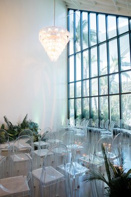 Modern Tropical Wedding - Beautiful Modern Tropical Wedding at the brand new stunning Urban Palms (Formerly known as Paradise Restaurant) Modern Tropical Wedding - Beautiful Modern Tropical Wedding at the brand new stunning Urban Palms (Formerly known as Paradise Restaurant)