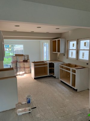 Kitchen Remodel - This kitchen was completely gutted and remodeled to bring it to 2021. Kitchen Remodel - This kitchen was completely gutted and remodeled to bring it to 2021.