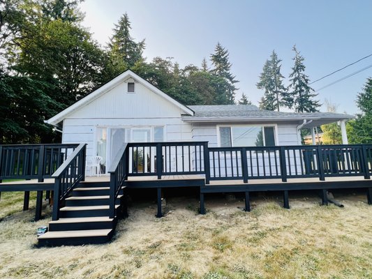 Custom deck build - Spring is here! Which means Deck season!
Looking to have a new deck built, replaced or repaired? 
We've got you covered! 
Click below to connect with us 
https://blancasgeneralcontractorlic.com