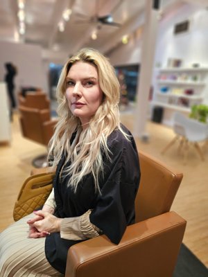 RENO SALON PLATINUM - Master Colorist . Balayage Speacialist . Master Cutting Fusion bond Extensions
PUBLICATION 7 x 7 Magazine
"as a French trained Balayage Artist and Master Colorist working in the most prestigious Salons from Beverly Hills and now in San Francisco at the famed 77 Maiden Lane Salon where A-list Celebrities are on the Client book and Fashion Publications are a weekend gig, Augustine is a seasoned Stylist Colorist and Designer that can take your coif to the next level" RENO SALON PLATINUM - Master Colorist . Balayage Speacialist . Master Cutting Fusion bond Extensions
PUBLICATION 7 x 7 Magazine
"as a French trained Balayage Artist and Master Colorist working in the most prestigious Salons from Beverly Hills and now in San Francisco at the famed 77 Maiden Lane Salon where A-list Celebrities are on the Client book and Fashion Publications are a weekend gig, Augustine is a seasoned Stylist Colorist and Designer that can take your coif to the next level"