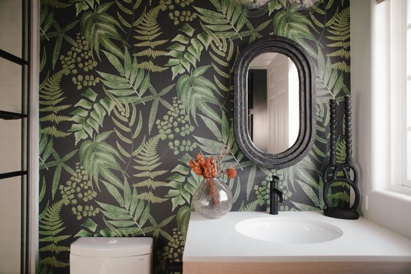 Highland Park Kids’ Bathrooms - For these two boys’ bathrooms, the idea of “frick and frack” came to mind. After deciding on botanical wallpaper, I found a paper that came in both a black and a white background. Highland Park Kids’ Bathrooms - For these two boys’ bathrooms, the idea of “frick and frack” came to mind. After deciding on botanical wallpaper, I found a paper that came in both a black and a white background.