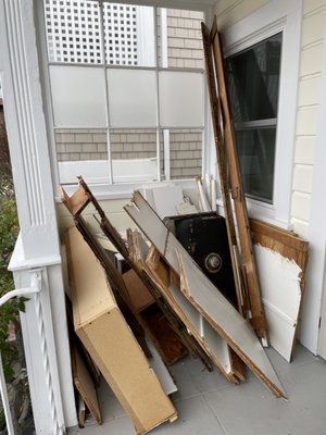 Porch clean-up - The customer had an eyesore on his porch so we helped clean it up! Porch clean-up - The customer had an eyesore on his porch so we helped clean it up!