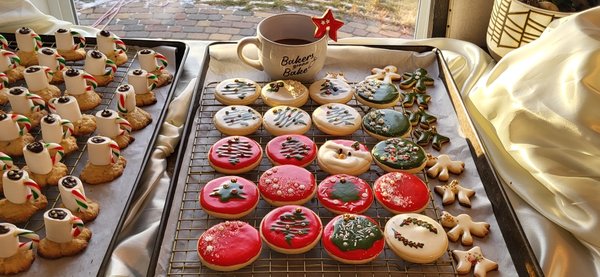 Christmas cookies and cakes - Have a colorful merry Christmas! Christmas cookies and cakes - Have a colorful merry Christmas!