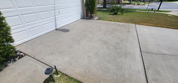 Pressure Washing Before & Afters - Driveway Cleaning