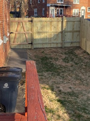 Nail Up Fences in Washington, DC - Privacy Fence For Your YardThe classic “nail up” fence is simple and sturdy. This fence normally consists of non-overlapping, side-by-side boards, but board-on-board styles are also possible. Typically, this style will use “dog-eared” boards or regular flat-top boards. It’s a great way to add privacy to your yard, and this style will typically be more affordable than others.