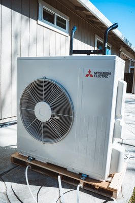 High Efficiency HVAC Installation - This homeowner had us upgrade their HVAC system from 1978 to all new high efficient Mitsubishi system complete with all new ductwork! Since the installation, their summer energy bills have been cut down by more than 60%! High Efficiency HVAC Installation - This homeowner had us upgrade their HVAC system from 1978 to all new high efficient Mitsubishi system complete with all new ductwork! Since the installation, their summer energy bills have been cut down by more than 60%!