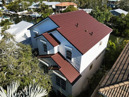 Siesta Key Roof Replacement - From Tile to Worthouse Metal - We replaced an old, weathered tile roof with a Worthouse metal roofing system in the Supre style and Sierra Brown, delivering long-term durability with a clean, modern finish.
Why more Florida homeowners are choosing metal roofing:
✔️ Built to withstand high winds and severe weather
✔️ Longer lifespan than tile or shingle
✔️ Low maintenance and energy-efficient
✔️ Ideal for coastal environments
If your roof is showing its age, it may be time to consider a stronger option. Siesta Key Roof Replacement - From Tile to Worthouse Metal - We replaced an old, weathered tile roof with a Worthouse metal roofing system in the Supre style and Sierra Brown, delivering long-term durability with a clean, modern finish.
Why more Florida homeowners are choosing metal roofing:
✔️ Built to withstand high winds and severe weather
✔️ Longer lifespan than tile or shingle
✔️ Low maintenance and energy-efficient
✔️ Ideal for coastal environments
If your roof is showing its age, it may be time to consider a stronger option.