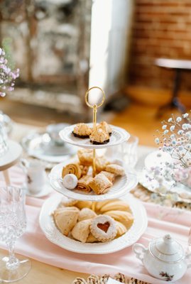 High Tea Gathering - We love to provide custom experiences! This was from our Luxury Bachelorette Party and High Tea photoshoot Event! High Tea Gathering - We love to provide custom experiences! This was from our Luxury Bachelorette Party and High Tea photoshoot Event!
