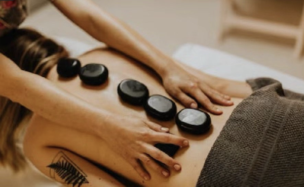 Hot Stone Massage 60/90 minute - Hot Stone Massage 60/90 minute