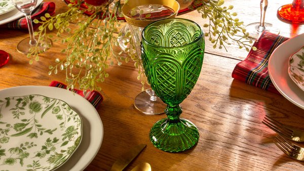 Glassware Rentals - We deliver stunning glassware in a spectrum of colors, from amber and bubble gum to dynasty gold, right to your event, ensuring a seamless experience from start to finish. After your event, we pick up the glassware, so you can focus on enjoying your special occasion. We wash everything at our Algonquin facility, guaranteeing pristine quality for every rental. Glassware Rentals - We deliver stunning glassware in a spectrum of colors, from amber and bubble gum to dynasty gold, right to your event, ensuring a seamless experience from start to finish. After your event, we pick up the glassware, so you can focus on enjoying your special occasion. We wash everything at our Algonquin facility, guaranteeing pristine quality for every rental.