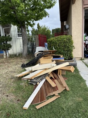 Construction debris - We provide reliable and efficient construction debris removal services for residential and commercial projects. Whether you’re renovating, remodeling, or completing new construction, we handle the cleanup so you don’t have to.
We remove materials such as:
• Wood, drywall, and lumber
• Concrete, bricks, and tiles
• Roofing materials and shingles
• Flooring, carpet, and insulation
• Scrap metal and general construction waste
Our team ensures safe loading, hauling, and proper disposal at approved facilities. We work quickly, keep your site clean, and help you stay on schedule.
Pricing is based on volume and type of material.
Same-day and next-day service available.
☎️562-486-0069 Construction debris - We provide reliable and efficient construction debris removal services for residential and commercial projects. Whether you’re renovating, remodeling, or completing new construction, we handle the cleanup so you don’t have to.
We remove materials such as:
• Wood, drywall, and lumber
• Concrete, bricks, and tiles
• Roofing materials and shingles
• Flooring, carpet, and insulation
• Scrap metal and general construction waste
Our team ensures safe loading, hauling, and proper disposal at approved facilities. We work quickly, keep your site clean, and help you stay on schedule.
Pricing is based on volume and type of material.
Same-day and next-day service available.
☎️562-486-0069