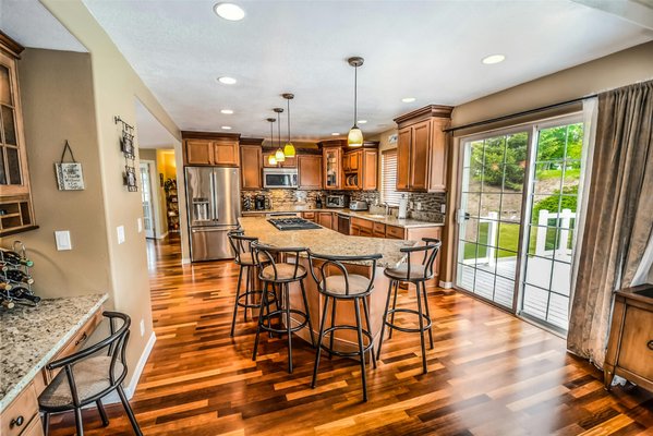 Deep Cleaning - Our deep clean is a comprehensive and detailed cleaning option for your home. Our professional cleaners will thoroughly clean every room, from top to bottom, ensuring that every surface is sparkling and sanitized. We pay special attention to often overlooked areas like baseboards, light fixtures, and behind furniture. Our deep clean service also includes the cleaning of kitchen appliances, bathroom fixtures, and all floors. You can trust that your entire home will receive the attention it deserves, leaving it fresh and rejuvenated.