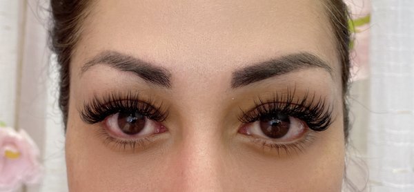Wispy natural volume - Wispy look Wispy natural volume - Wispy look