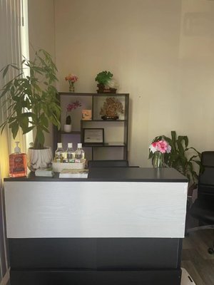 massage - we have Full Body massage, Foot massage, Essential oil, Hot stone massage.
An elegant and quiet environment。 massage - we have Full Body massage, Foot massage, Essential oil, Hot stone massage.
An elegant and quiet environment。