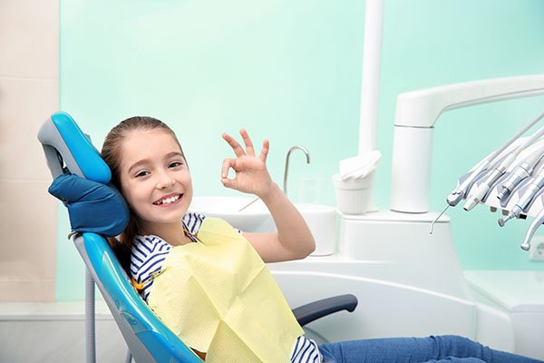 Desensitization - In the dental setting, we implement behavior management strategies to help kiddos feel at ease with gradual exposure to the new dental experience. We  help provide the tools for parents/ caregivers to continue this process at home and in conjunction with occupational, speech and ABA therapists.