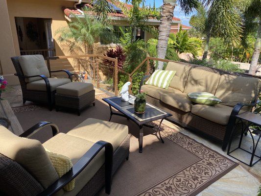 Deck - Outdoor Living - Tropical Outdoor Living.

Lanai (Deck) Design & Build...
Flagstone Flooring, Stamped Lava Rock edge, 
Stainless Steel Horizontal Cable Railing. 
Kapolei
