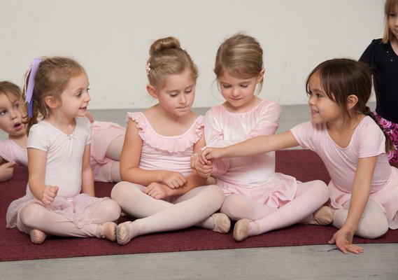 Dance Lessons - The education at Infinity Ballet creates an understanding of dance in a fun, nurturing and challenging environment.