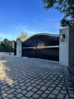 Dual Swing Gate on Hillsborough - This Dual Swing Gate was done with city permits on the city of Hillsborough Dual Swing Gate on Hillsborough - This Dual Swing Gate was done with city permits on the city of Hillsborough