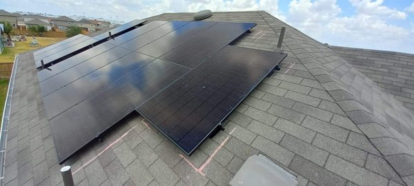 small 13 module system in Leander Tx - Quick install on a Saturday after a busy week! small 13 module system in Leander Tx - Quick install on a Saturday after a busy week!