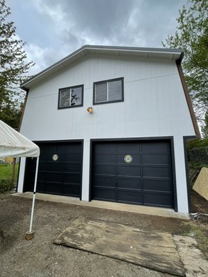Siding installation and exterior painting. - A exterior remodel was done, garage needed new T1-11 siding installation and exterior painting.
Golden Quality Builds completed this project in December 2022 in seattle area. Siding installation and exterior painting. - A exterior remodel was done, garage needed new T1-11 siding installation and exterior painting.
Golden Quality Builds completed this project in December 2022 in seattle area.